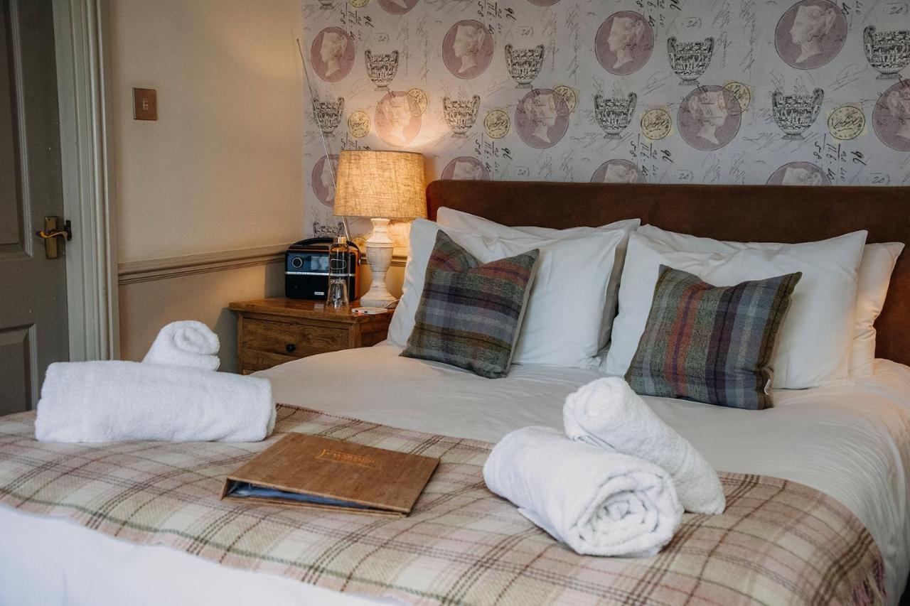 The George Inn Warminster Esterno foto